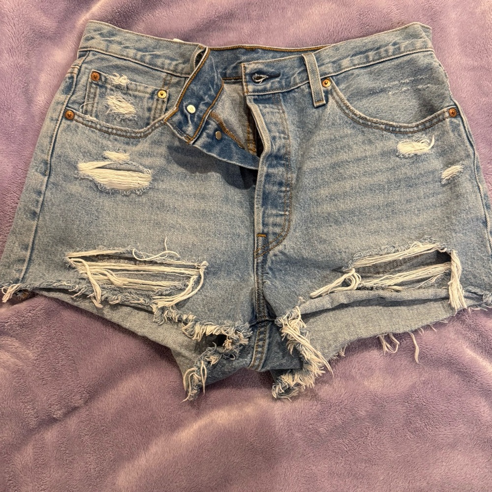 Distressed Levi’s Denim Women Shorts